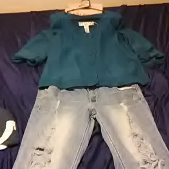 3 Button Blue/Green Sweater - Picture 2 of 7